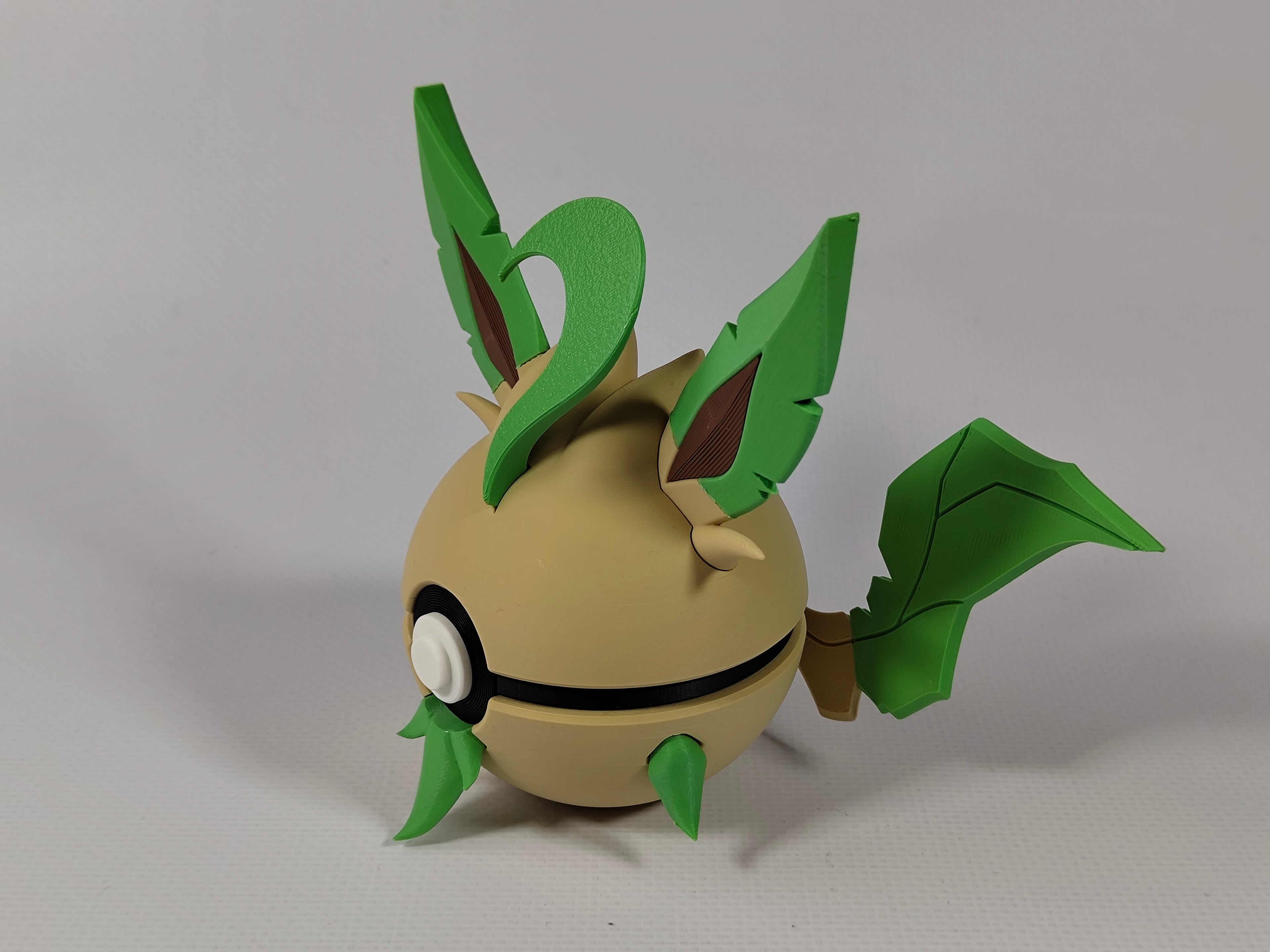 Leafeon Pokemon Karakter Figürü