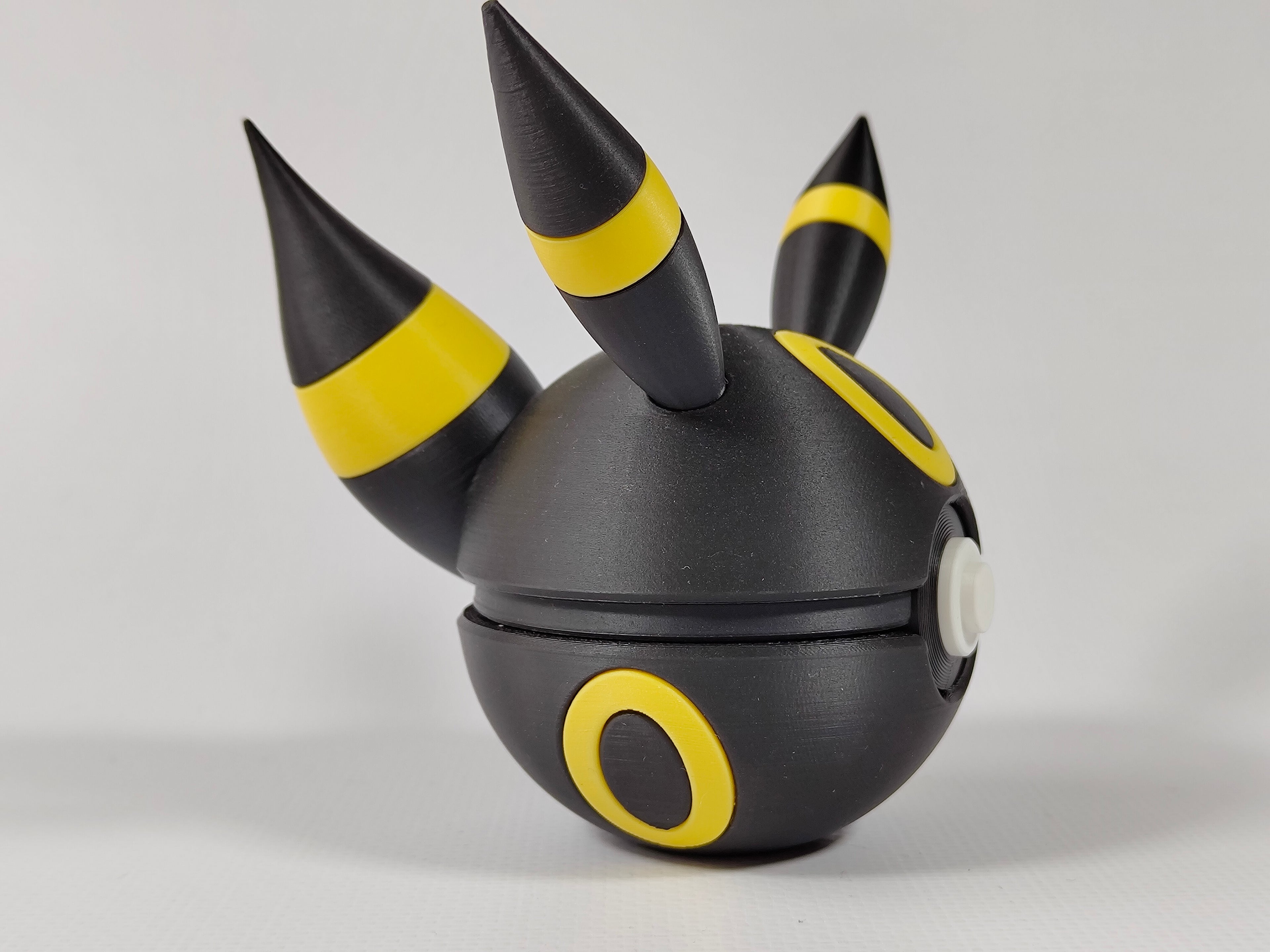 Umbreon Pokemon Karakter Figürü